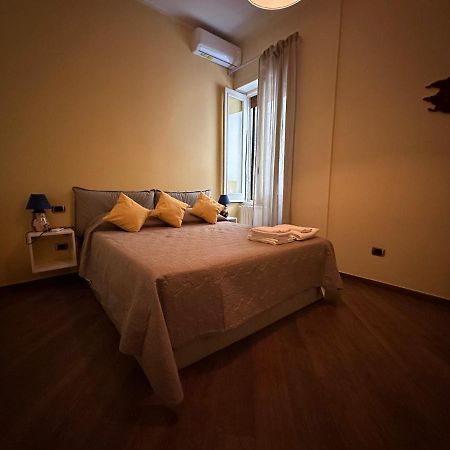 Apartamento Casa Bavosa Via Fieravecchia, 26 Salerno Exterior foto